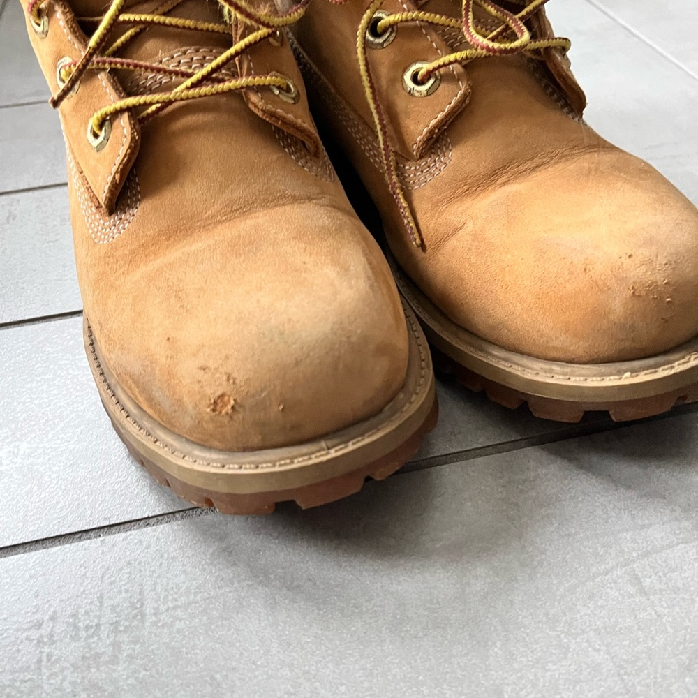 Timberland Leather Boots - Picture 2 of 5